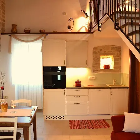 Romantic Matiuzzi * Labin (Istria)